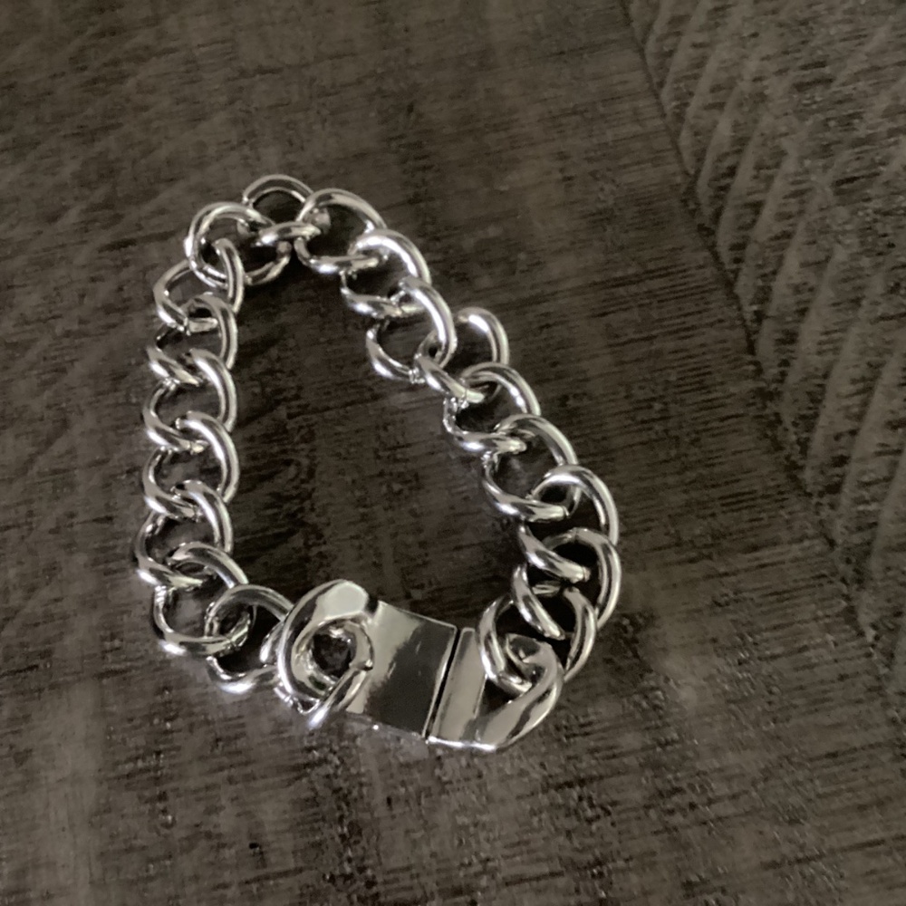 ID Chunky Choker - Picture 2 of 5